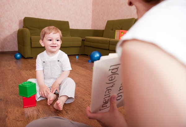 Seduta di logopedia nei primi anni di vita.